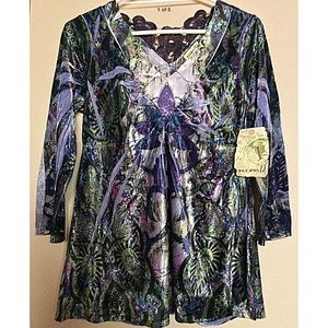 NWT One World Shades of Purple w Appliqué Back